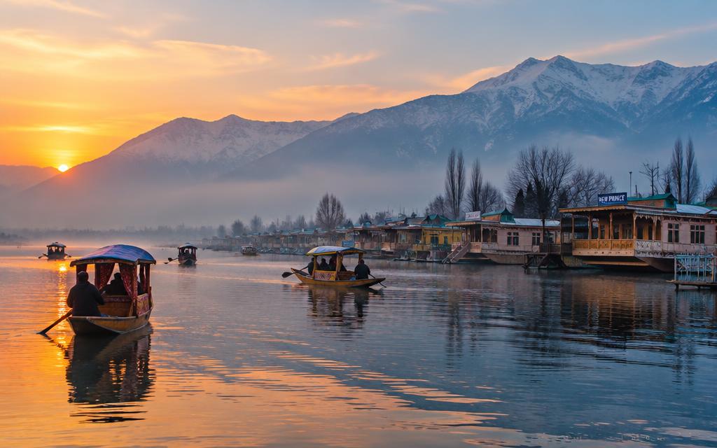 Kashmir — Srinagar · Pahalgam · Houseboat
